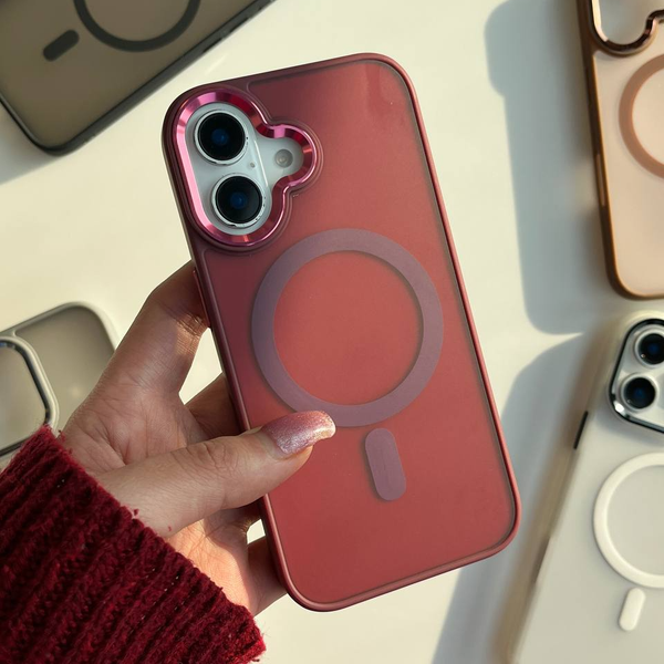 قاب آیفون مگسیف مات دور لنز متال🔮