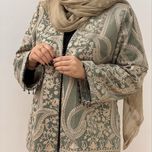 پارچه سوزن‌دوزی مجلسی شایلا طرح بته‌جقه با سنگ‌دوزی ظریف {زمینه مشکی}