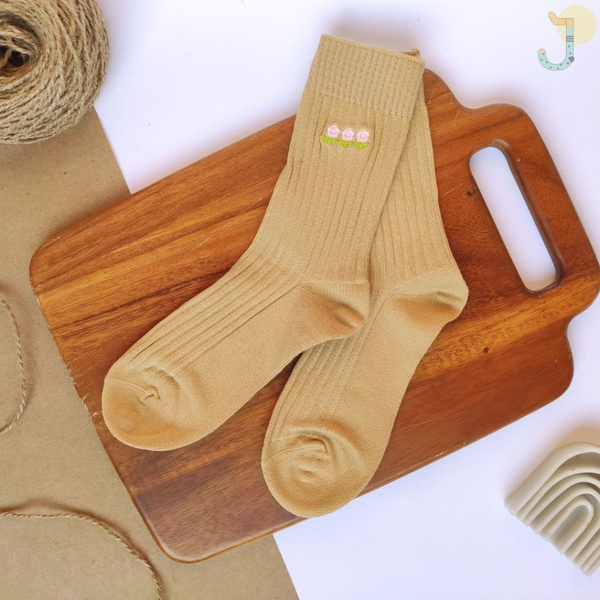 جوراب ساقدار کبریتی زنانه با گلدوزی شکوفه برند وارداتی درجه یک