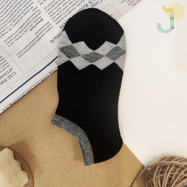 جوراب زیر قوزکی زنانه طرح خشتی برند وارداتی