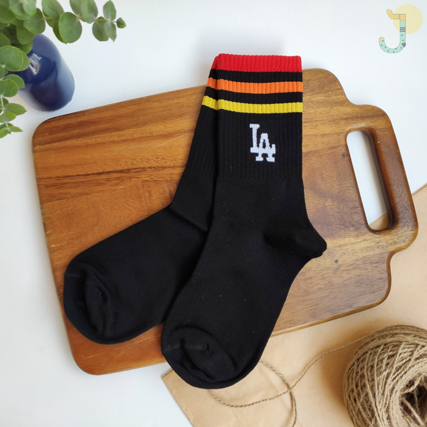 جوراب ساقدار کش انگلیسی یونیسکس طرح LA سه خط رنگی برند دومینو