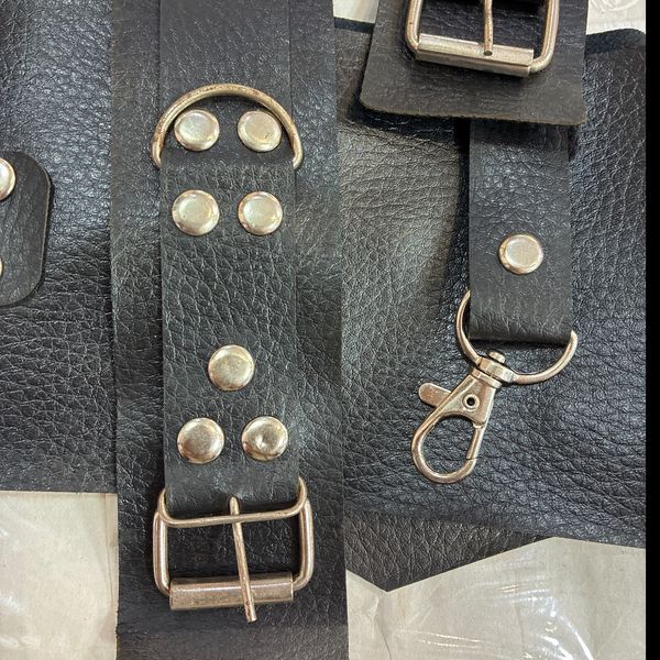 ست گارتر چرمی اعلا کد 9889