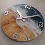 ساعت چوب طبیعی با رزین مدل دریا