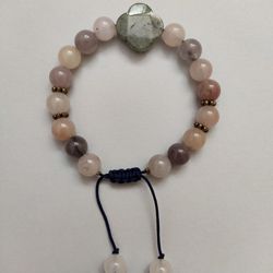 دستبند گلبرگ