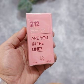 ادکلن 212 زنانه ان و ی