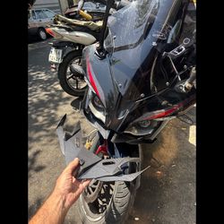 کایت زیر چراغRs کربن