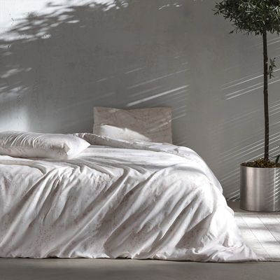 سرویس کاورلحاف دو نفره 4 تکه مادام کوکو مدل Abella