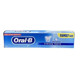 خمیر دندان اورال بی مدل Strong Teeth سری family size حجم 130 میل