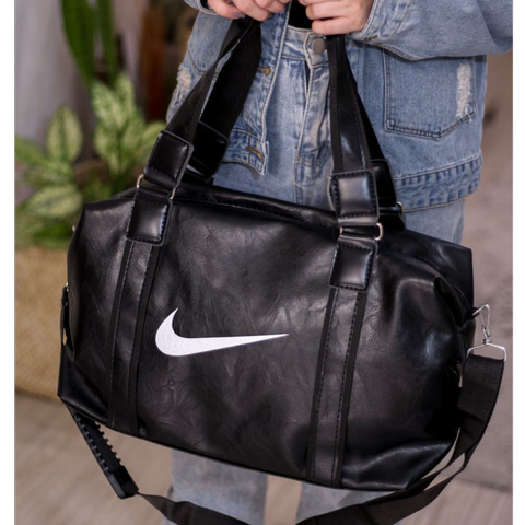 ساک‌ورزشی زنانه