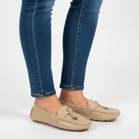 کالج منگوله قفل