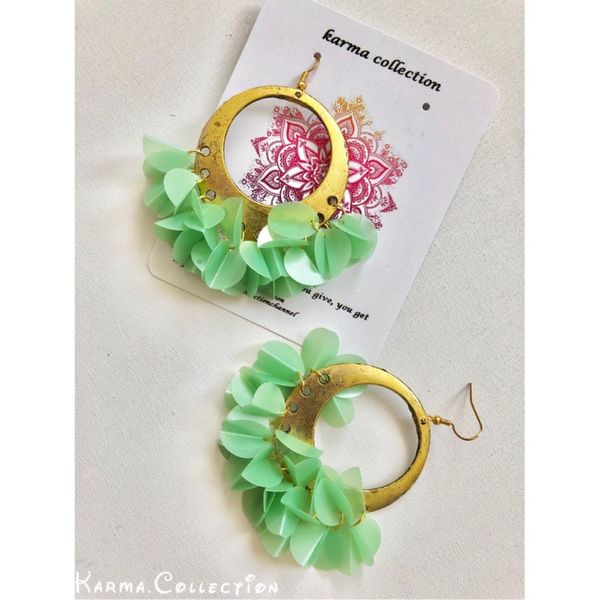 گوشواره سبز فسفری