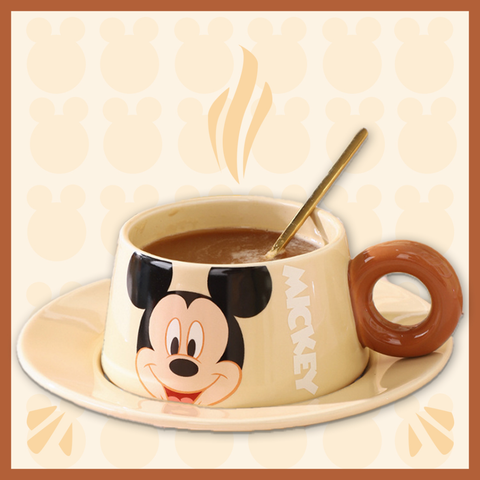 قوری و فنجان