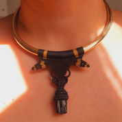 اکسسوری برنجی (طوق/ النگو و...)