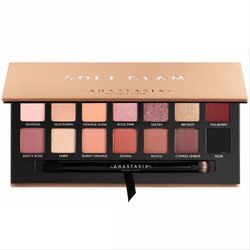 پالت سایه پودری 9 رنگ مات و 5 رنگ شاین دار آناستازیا Soft Glam