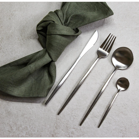 کارد و چنگال قاشق