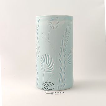 *گلدان چمنزار*