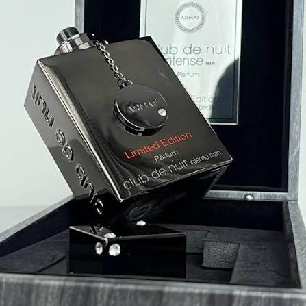 عطر مردانه کلوب د نویت اینتنس من (Armaf Club de Nuit Intense Man)