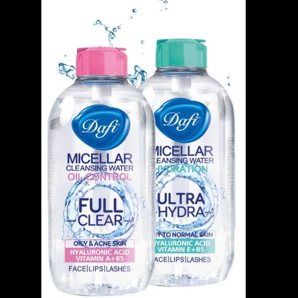 محلول آرایش پاک کن دافی