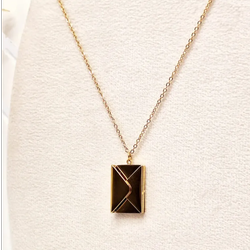 گردنبند مدل پاکت نامه طلایی