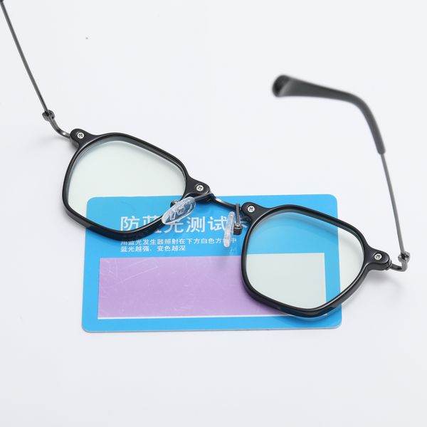 عینک محافظ چشم مدل TJ858C01-P81 Anti Blue Light