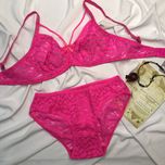 ست شورت و سوتین زنانه ژوبین مدل گیپوری طرح برگ رنگ سرخابی