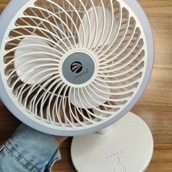 پنکه شارژی رینگلایت دار Deepking