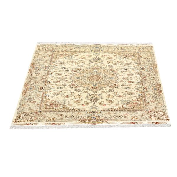 فرش ماشینی زانیس مدل 505 طرح علیا زمینه کرم