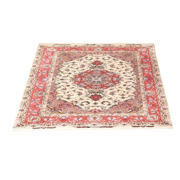 فرش ماشینی زانیس مدل 502 طرح علیا زمینه کرم