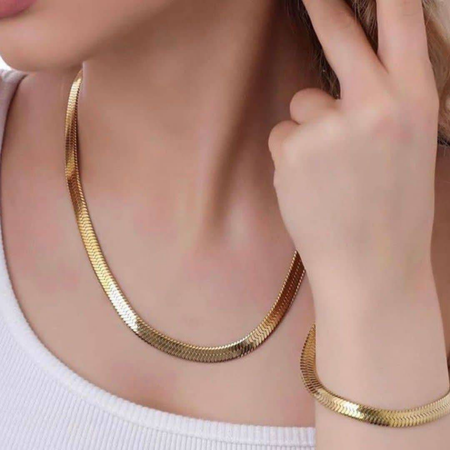 گردنبند و دستبند و پابند ماری