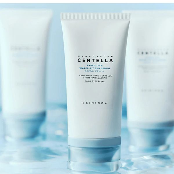 کرم ضد آفتاب بدون رنگ سنتلا، 50 SPF، مدل 1004، مناسب پوست حساس، نرمال و خشک و حجم 50 میلیلیتر، محافظت کننده در برابر اشعه UVA و