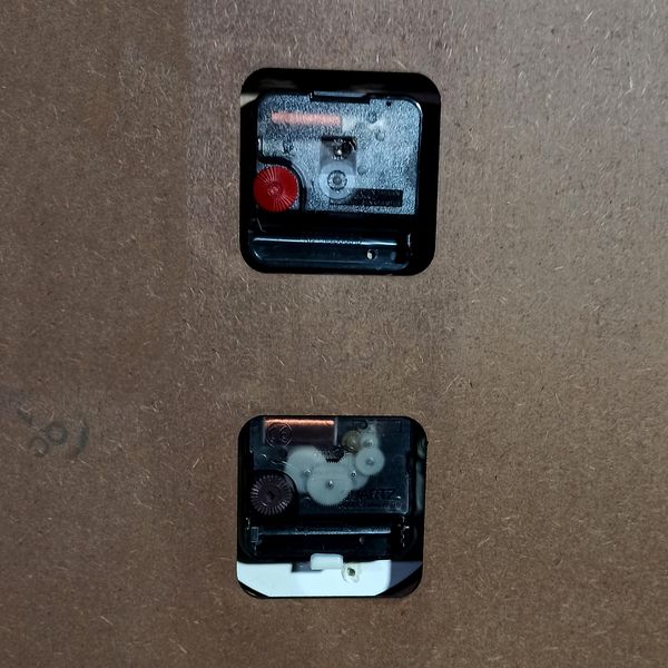 ساعت دیواری مدل گارنت کد 5477*727