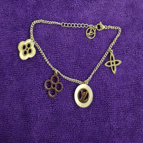 دستبند زنانه طرح گل و دایره