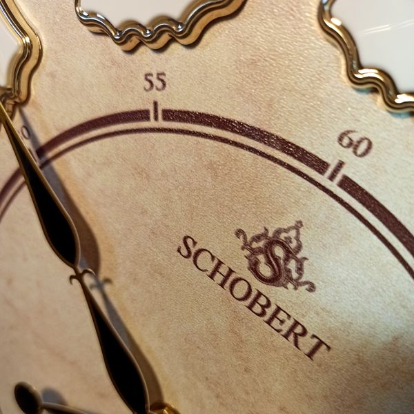 ساعت دیواری شوبرت مدل 4015*710