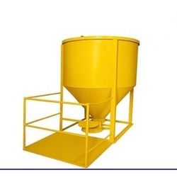 باکت بتن ریزی 750 لیتری زیر اهرمی با جای نفر