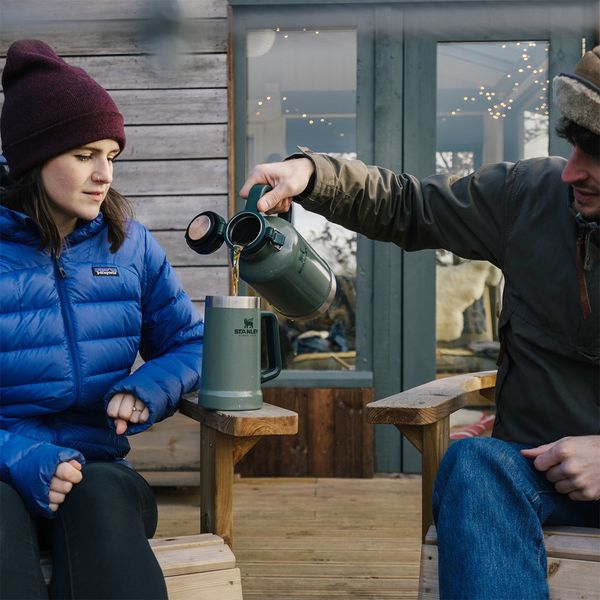 فلاسک استنلی مدل CLASSIC EASY-POUR GROWLER کد F 2021 گنجایش 2 لیتر