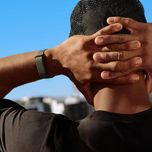مچ بند هوشمند گوگل مدل Fitbit Air با بند پارچه‌ای