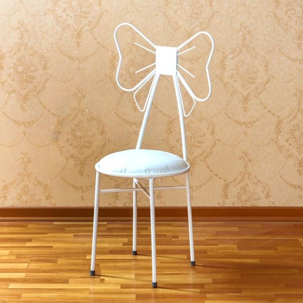 میز و صندلی 2 نفره طرح پاپیون