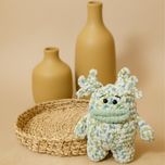 عروسک بافتنی میکروب