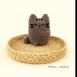 عروسک بافتنی مِشمِشی