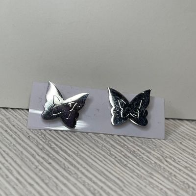 گوشواره میخی طرح پروانه کد 1