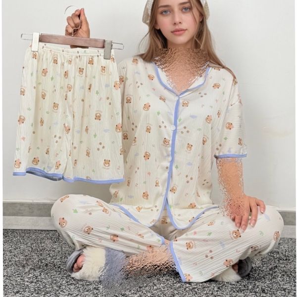 ست 3 تکه راحتی زنانه نخ کریشه شین‌دخت طرح تدی نوار آبی (بلوز دکمه‌دار، شلوار و شلوارک)