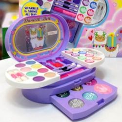 ست آرایشی کودکانه برند Danielle Bell