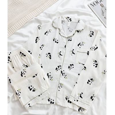 ست دو تکه بلوز و شلوار موسلین طرح پاندا و بامبو سفید فری سایز 38 تا 48 با کشسانی بالا