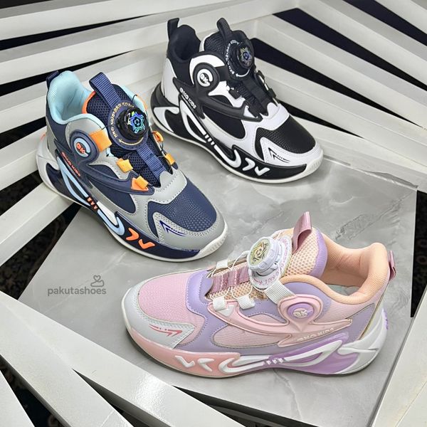 کتونی بچگانه طرح BKG کد 1315529