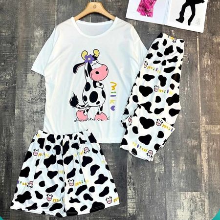 ست 3 تکه راحتی زنانه طرح گاو و Milk (تیشرت، شلوار و شلوارک) - فری سایز