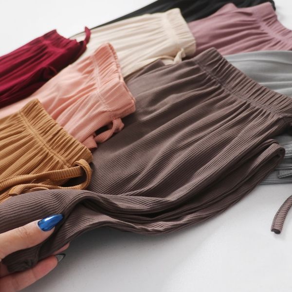 خرید شلوار راحتی قواره بزرگ Bershka | شلوار خانگی شیک در 8 رنگ متنوع(زرشکی)