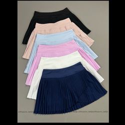 دامن پلیسه ای