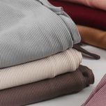 ست راحتی شیندخت؛ تیشرت جوجهتیغی قوارهدار و اندامی با شلوار فولکش