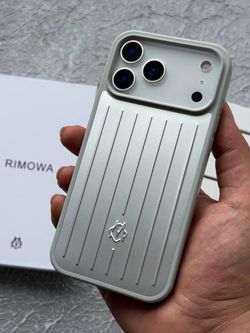 قاب گوشی RIMOWA بدنه آلومینیومی مناسب آیفون 17 پرو مکس