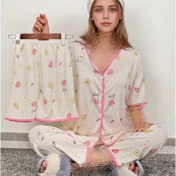 ست 3 تکه راحتی زنانه شین‌دخت جنس کریشه طرح سیب و خرگوش (بلوز، شلوار، شلوارک)